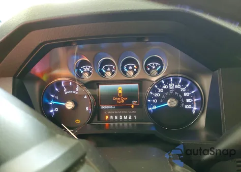 2015 Ford F250 Super Duty z USA, uszkodzony, nr VIN 1FT7W2BT0FEC22064